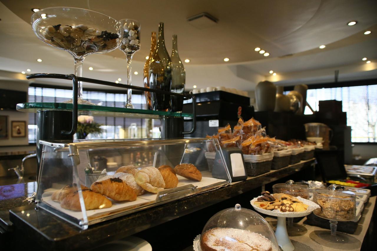 Hotel Motel Ascot Lissone Bagian luar foto