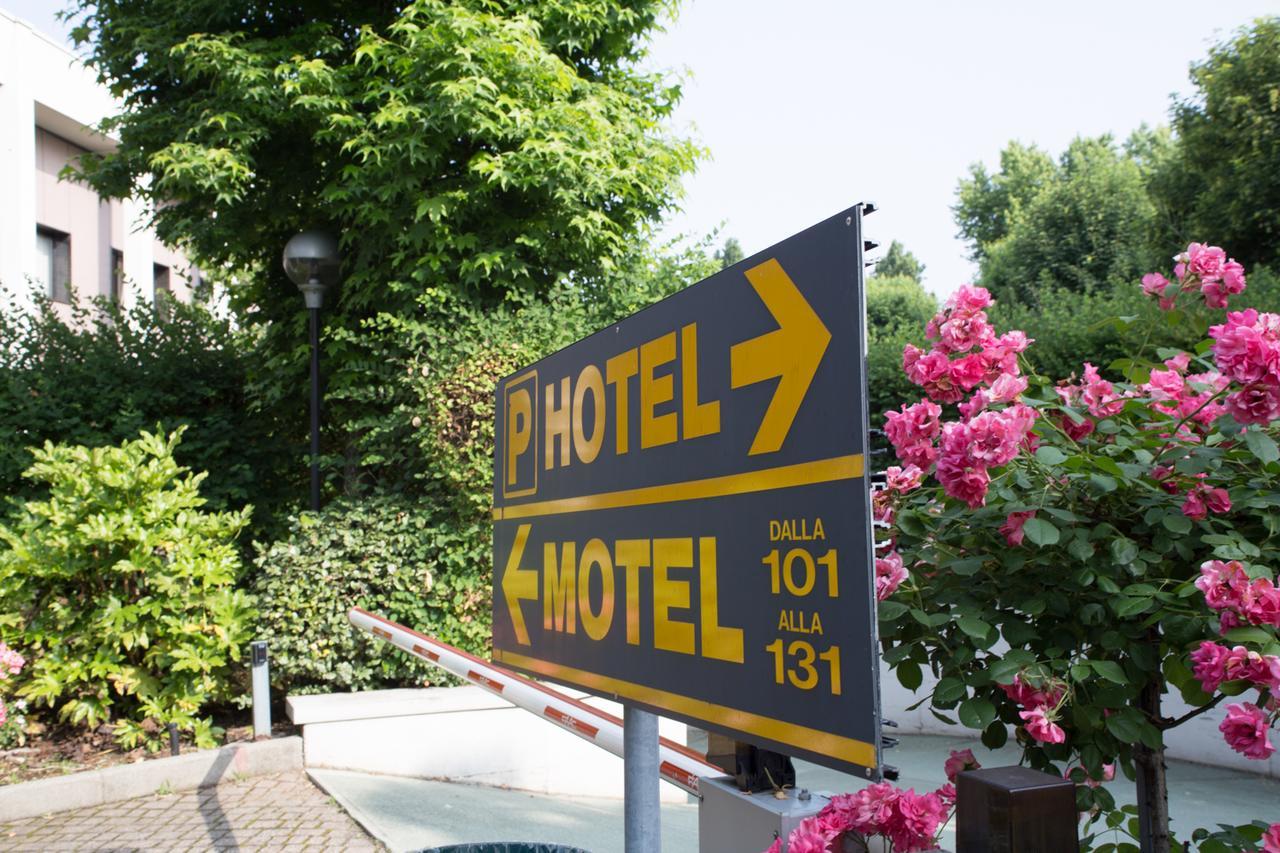 Hotel Motel Ascot Lissone Bagian luar foto